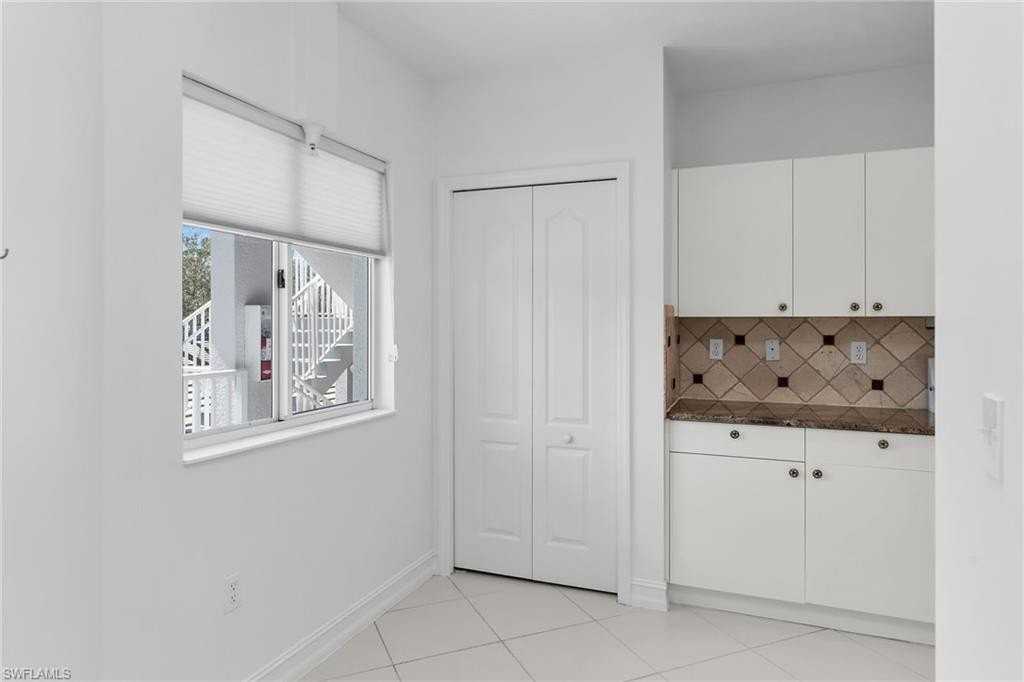 7835 Regal Heron Cir #202 - Photo 4 of 34