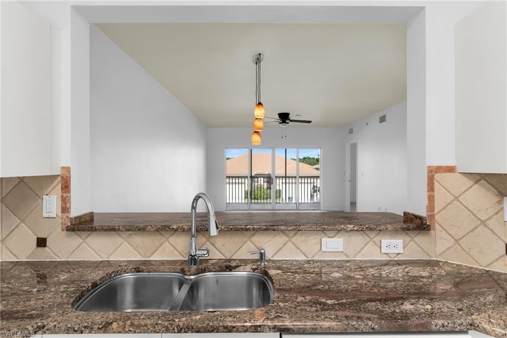 7835 Regal Heron Cir #202 - Photo 7 of 34