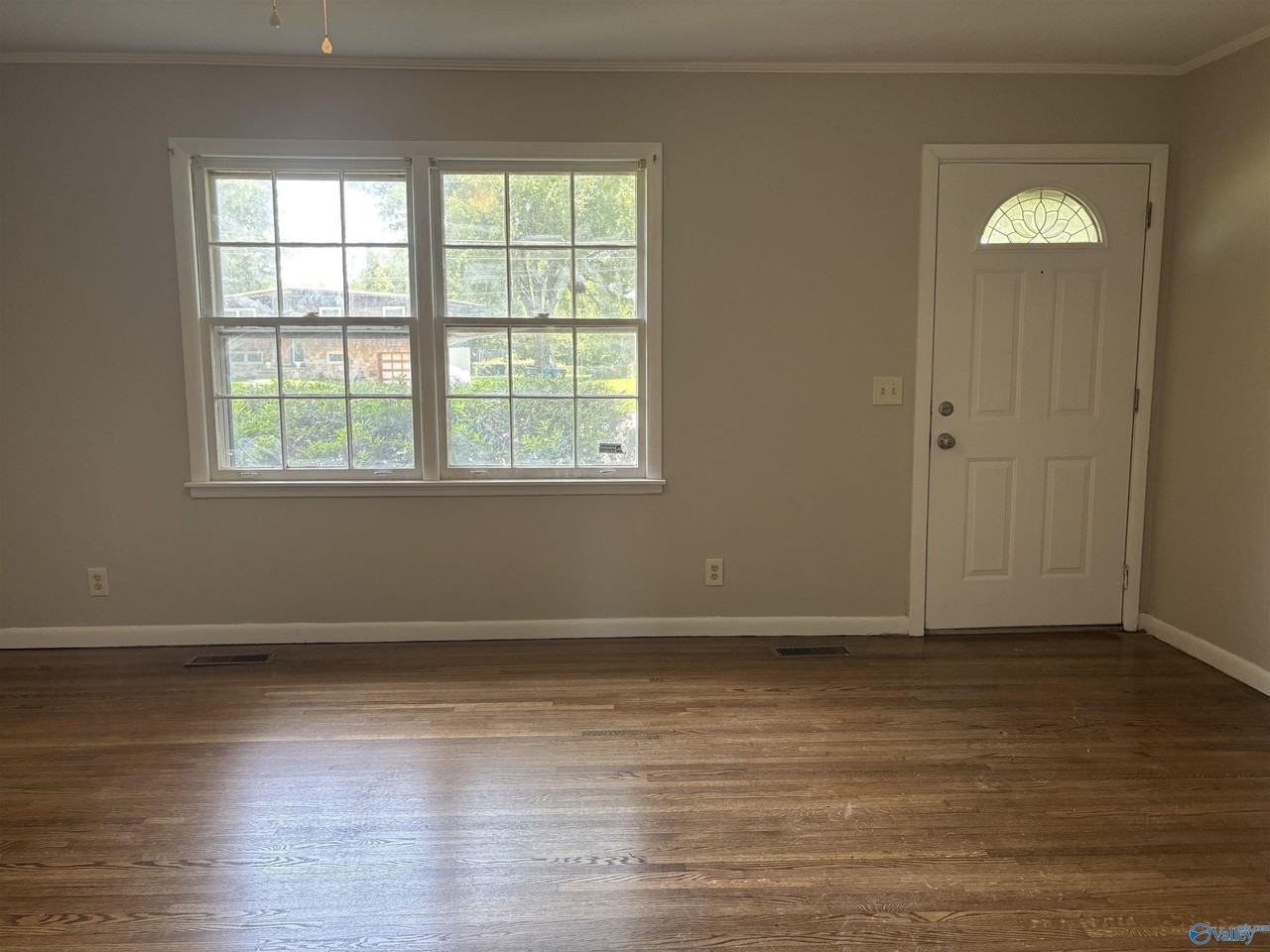 2204 Pisgah Cir Nw - Photo 2 of 16