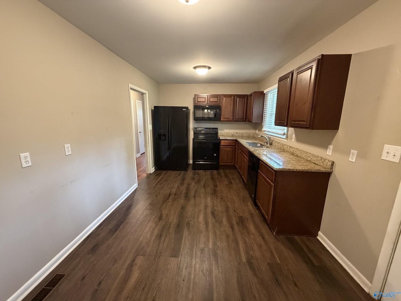 2116 Gilbreath Rd Nw - Photo 4 of 10