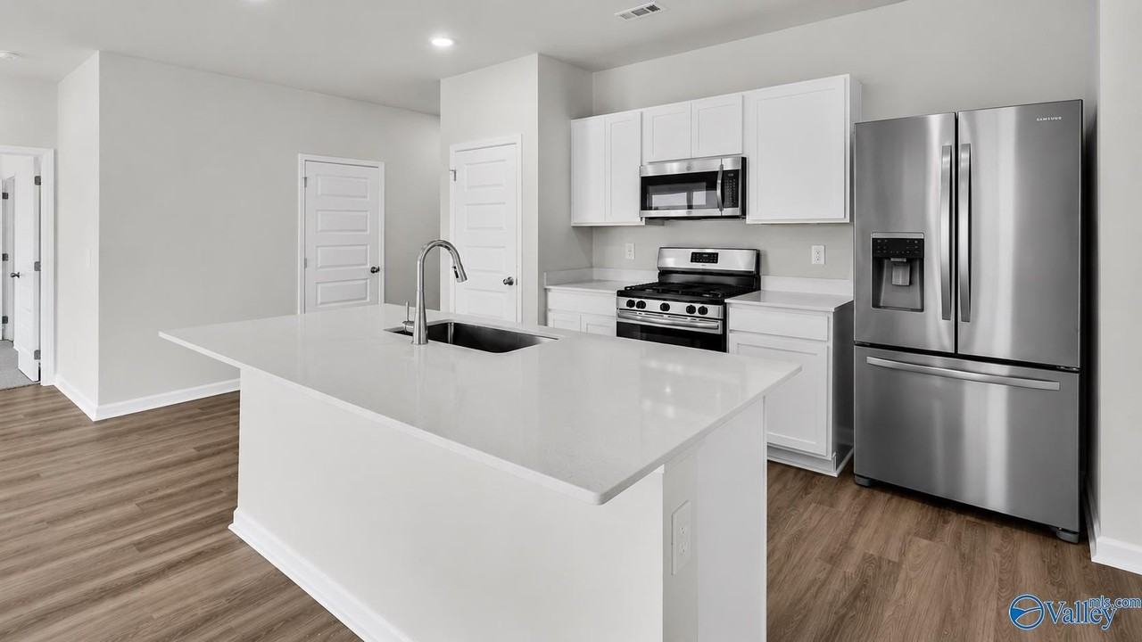122 Betty Williams Dr - Photo 6 of 16