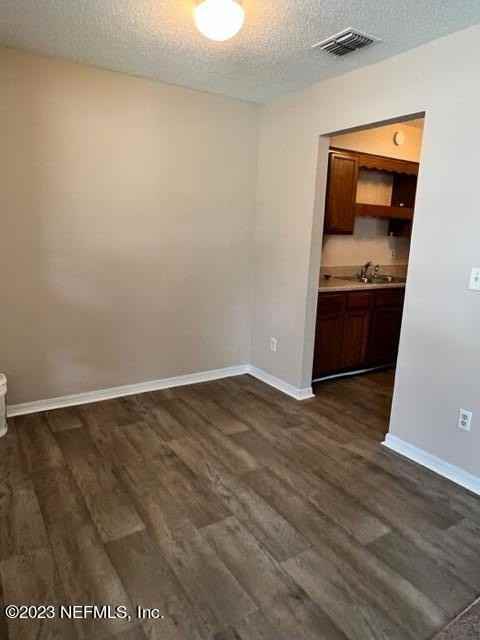 462 Crabapple Ct - Photo 5 of 12