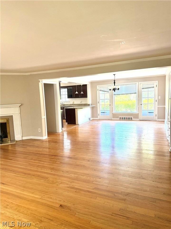 28175 Shaker Blvd - Photo 3 of 20