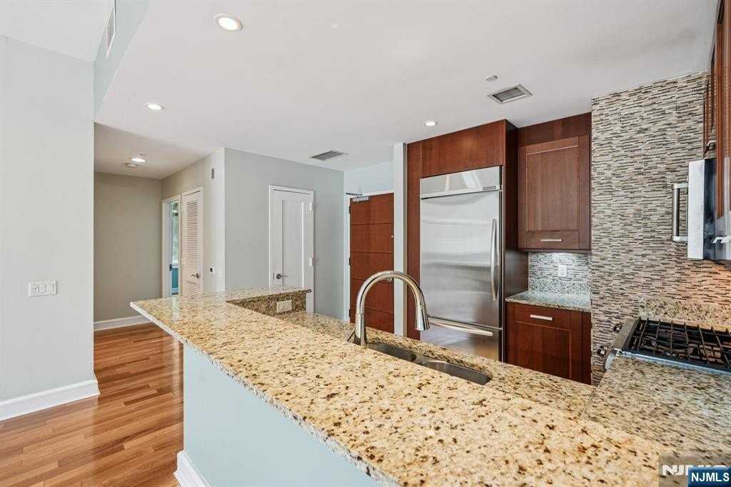 8100 River Rd #210 - Photo 3 of 35