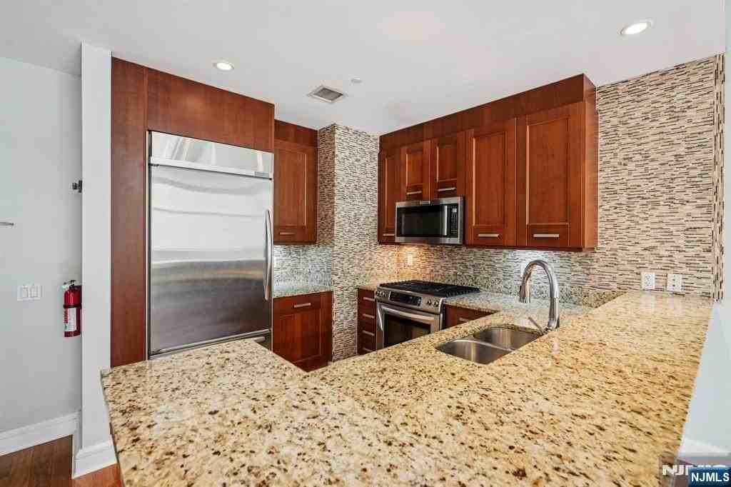 8100 River Rd #210 - Photo 6 of 35