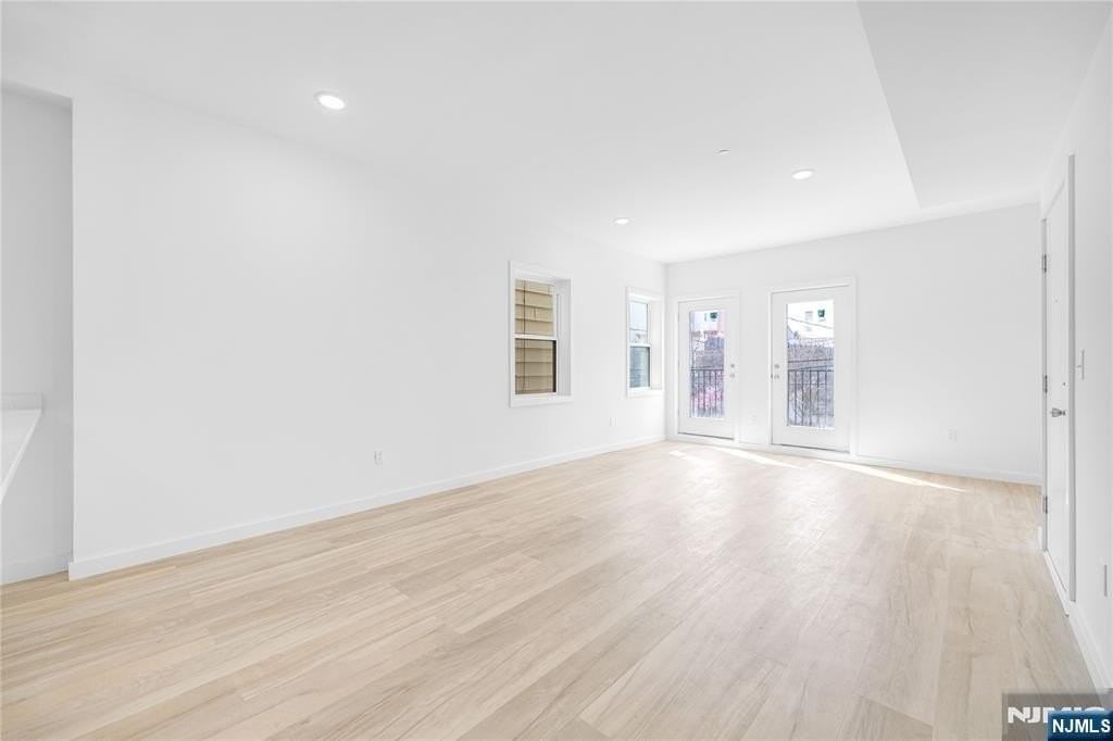 418 11th St #FL2 - Photo 2 of 24
