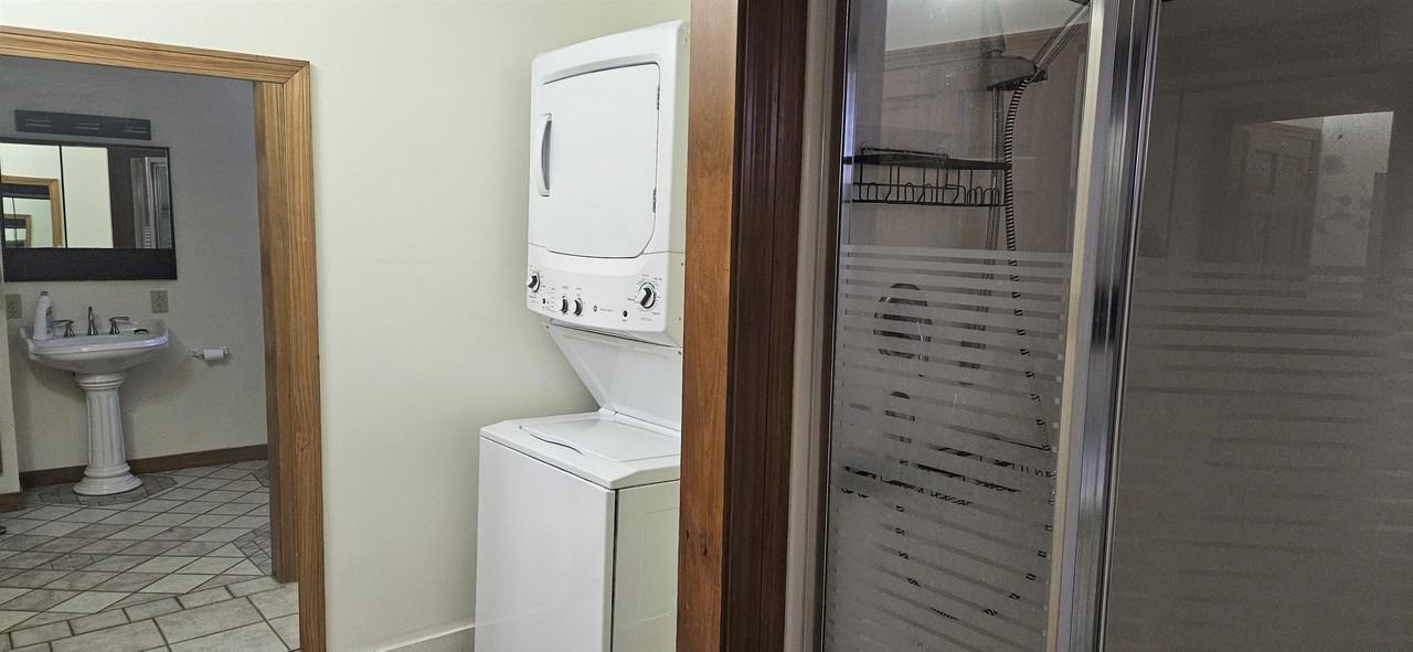 40 Mayhew St #A - Photo 7 of 8
