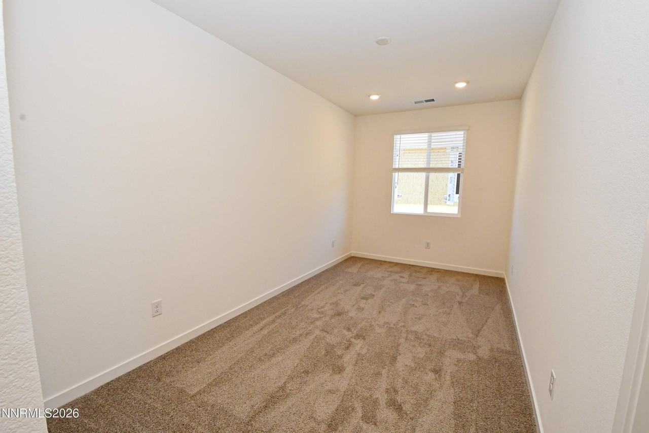 1018 Middle Gate Rd - Photo 7 of 19