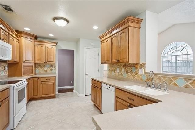 1109 Marlowe Ct - Photo 4 of 15