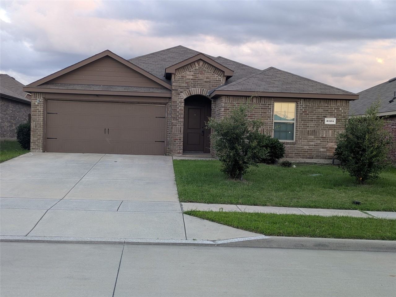 2124 Tulipwood Dr