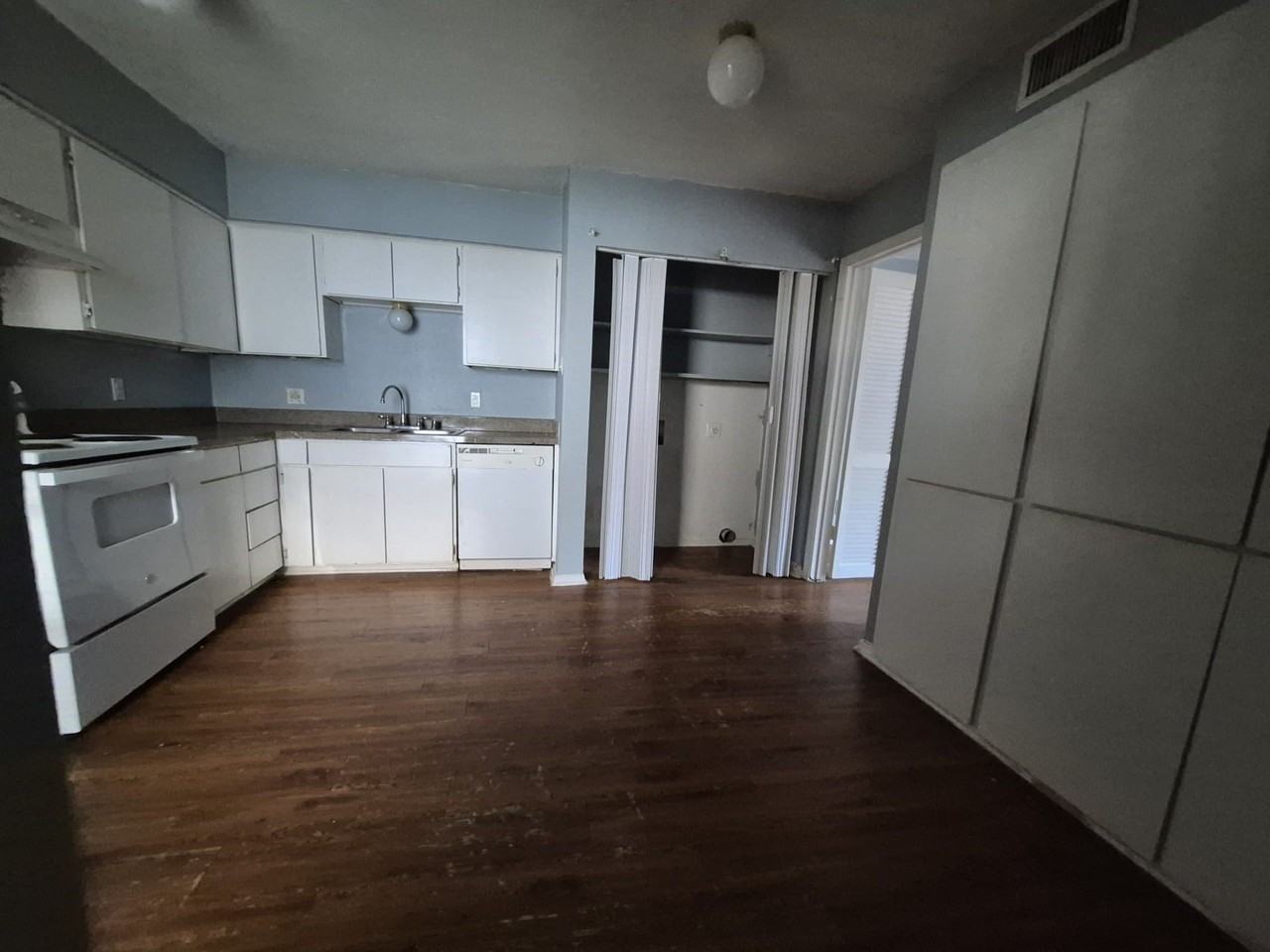 2315 Trellis Pl - Photo 6 of 21