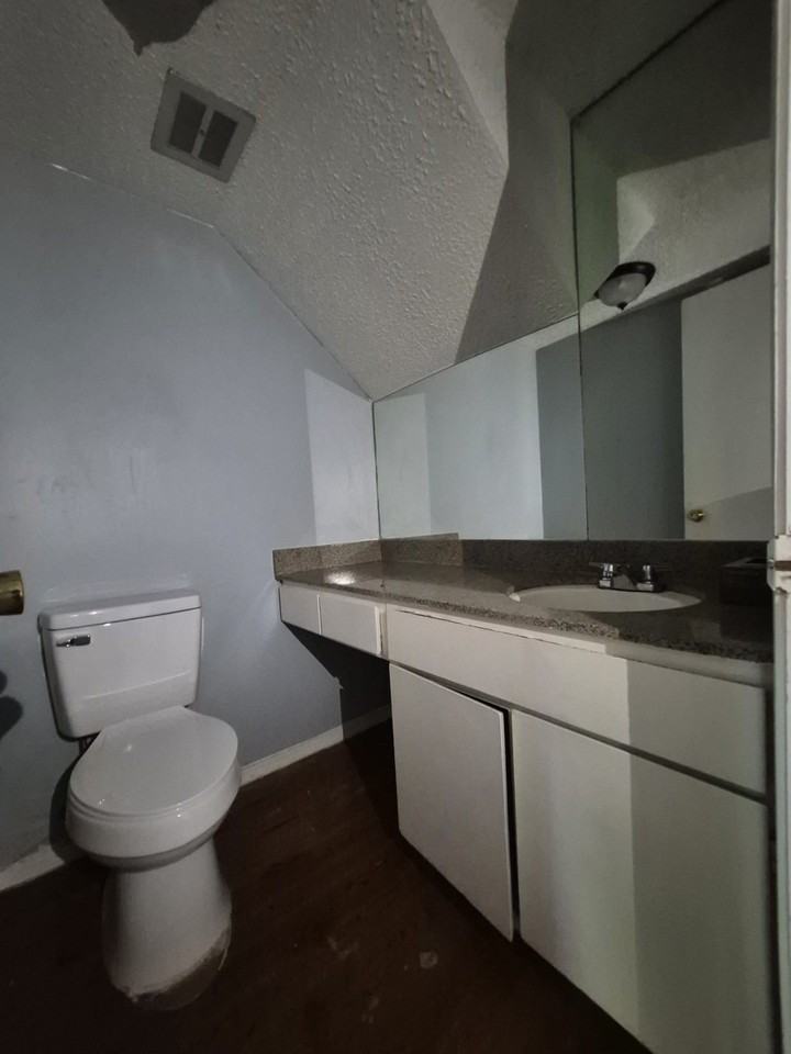 2315 Trellis Pl - Photo 7 of 21