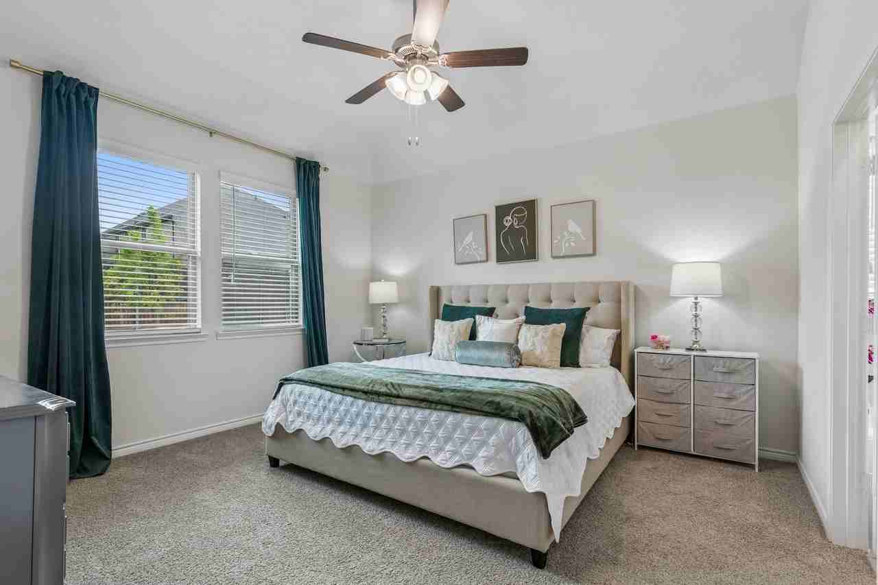 10313 Geode St - Photo 4 of 13