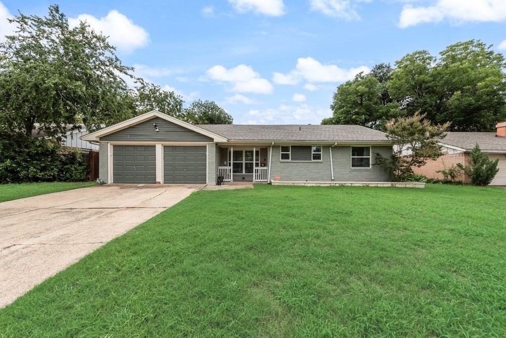 13660 Heartside Pl - Photo 3 of 29