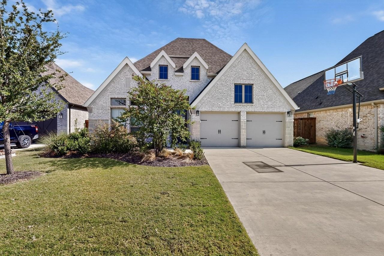 1419 Misty Pasture Way - Photo 4 of 40