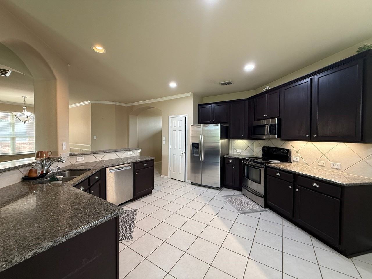 14629 Crystal Lake Dr - Photo 3 of 20