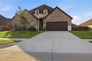featured image of 208 Sequoia Dr