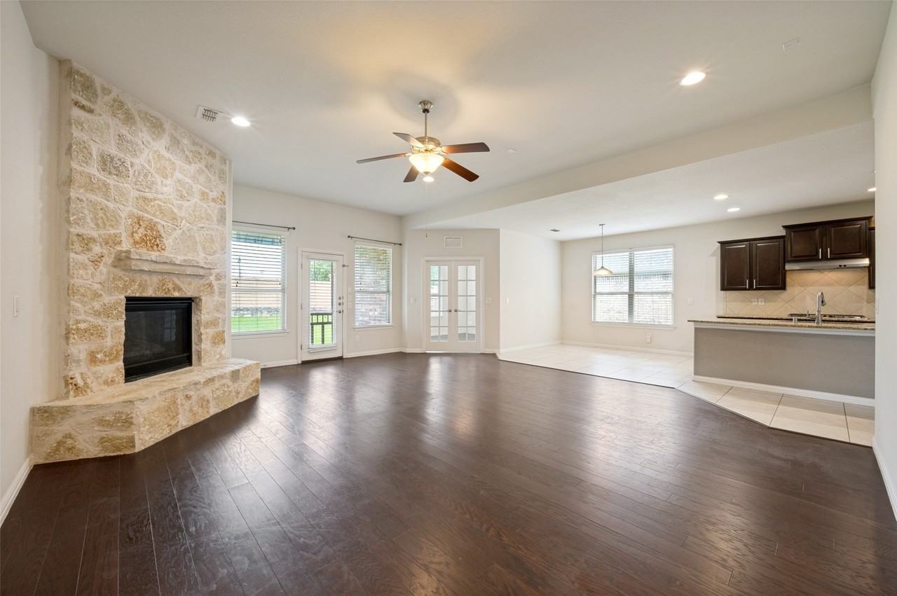 673 Revalen Ln - Photo 2 of 12