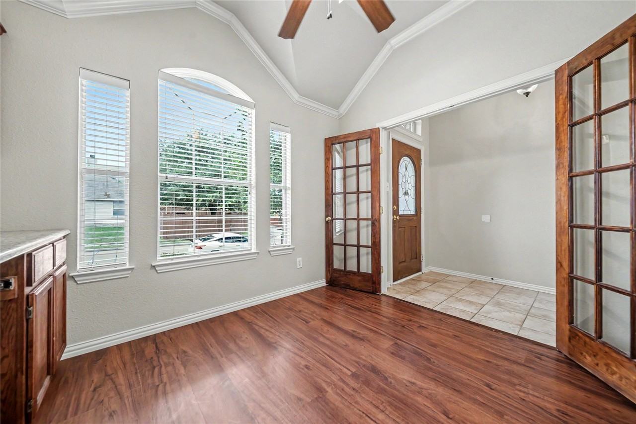 2842 Misty Ridge Ln - Photo 6 of 20