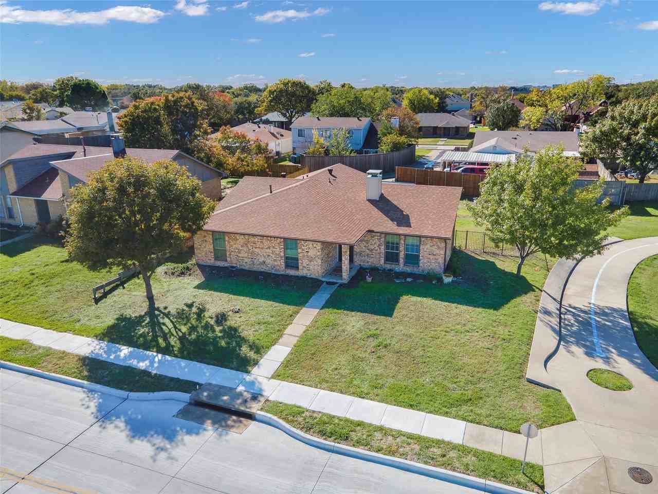 3719 Furneaux Ln - Photo 2 of 20