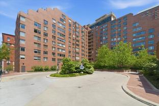 801 S Plymouth Ct Apt 713 - Photo 1 of 1