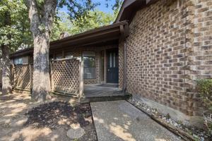 featured image of 104 Summit Cv