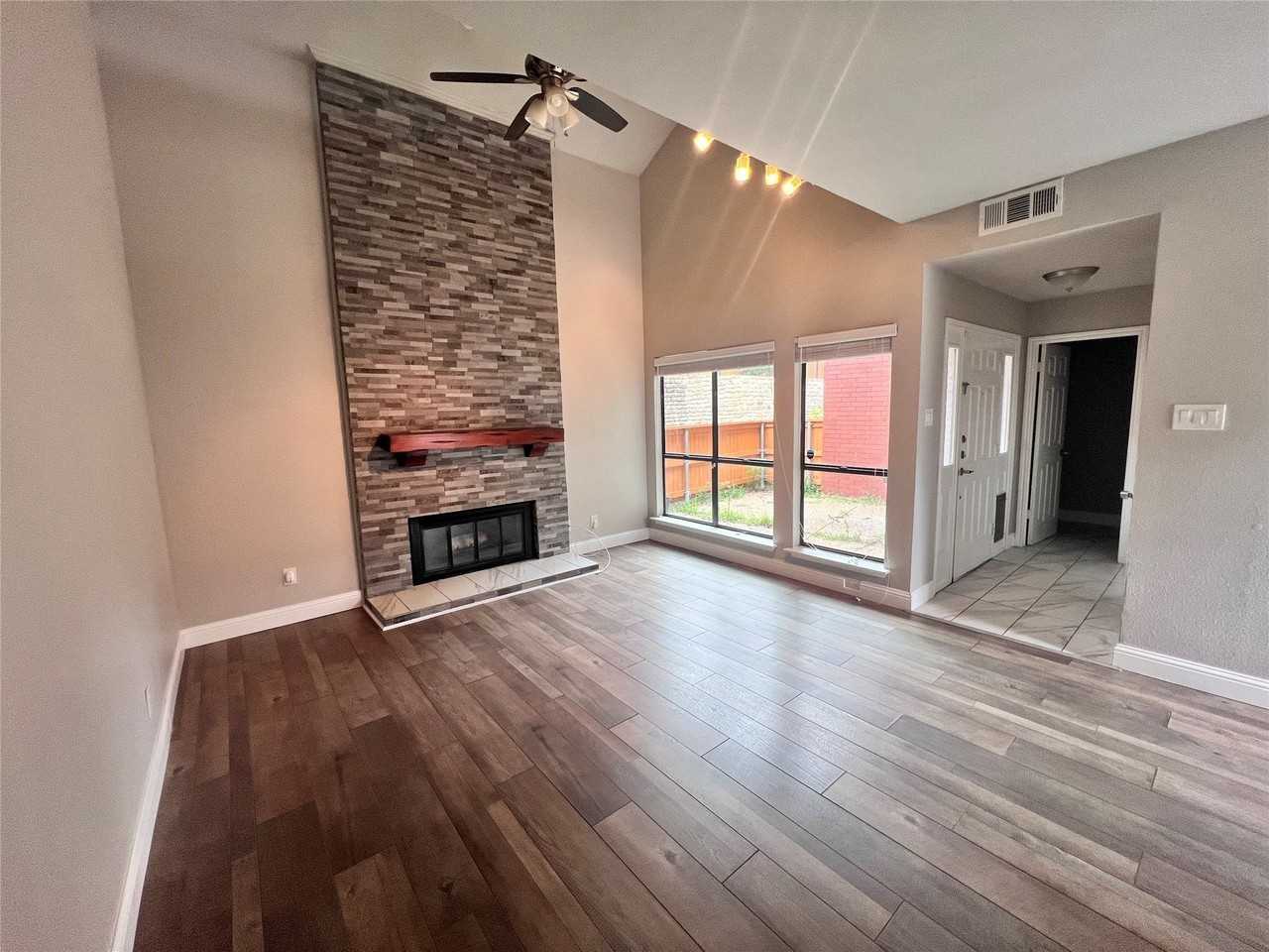 8404 Forest Ln - Photo 2 of 9