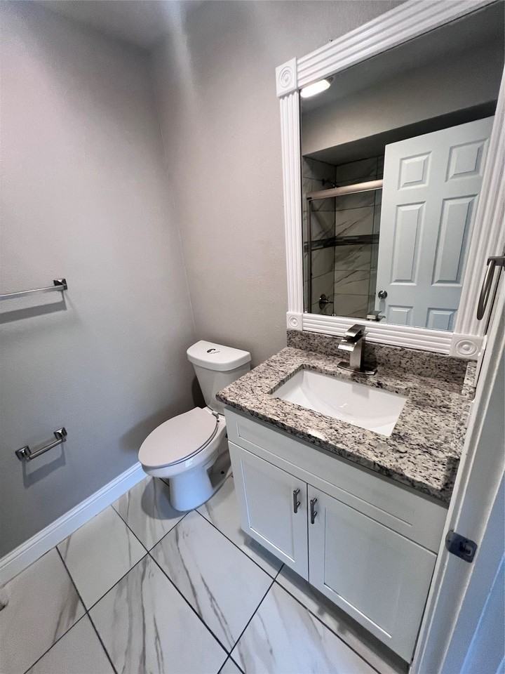 8404 Forest Ln - Photo 3 of 9
