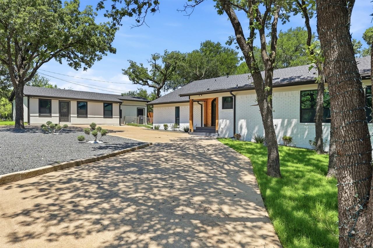 8713 Clay Hibbins Rd - Photo 4 of 40