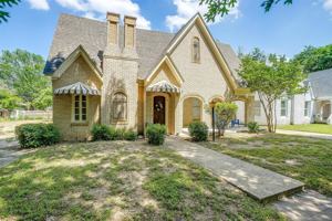 featured image of 3241 Greene Ave