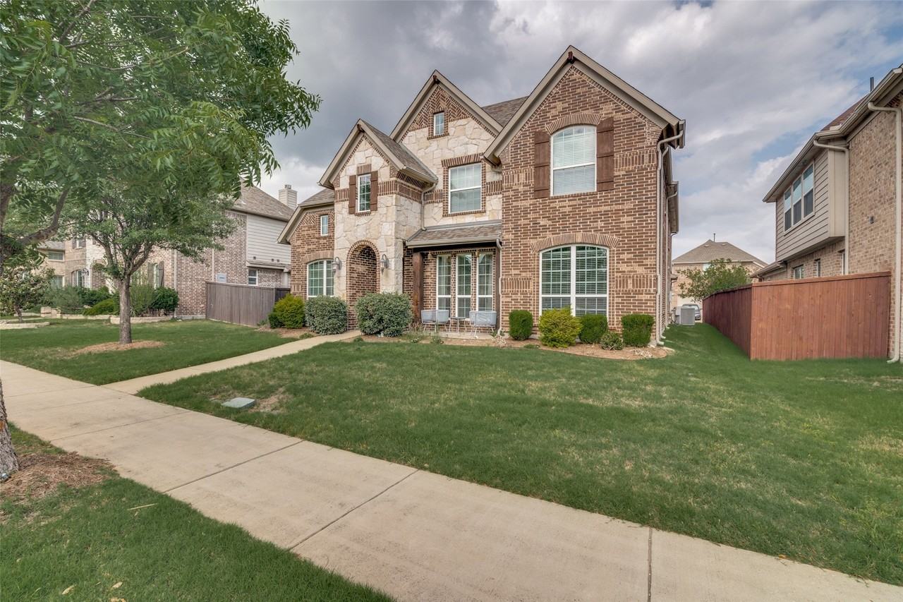 5716 Broadgreen Rd - Photo 2 of 30