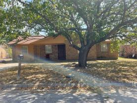 1818 Arkansas St - Photo 1 of 1