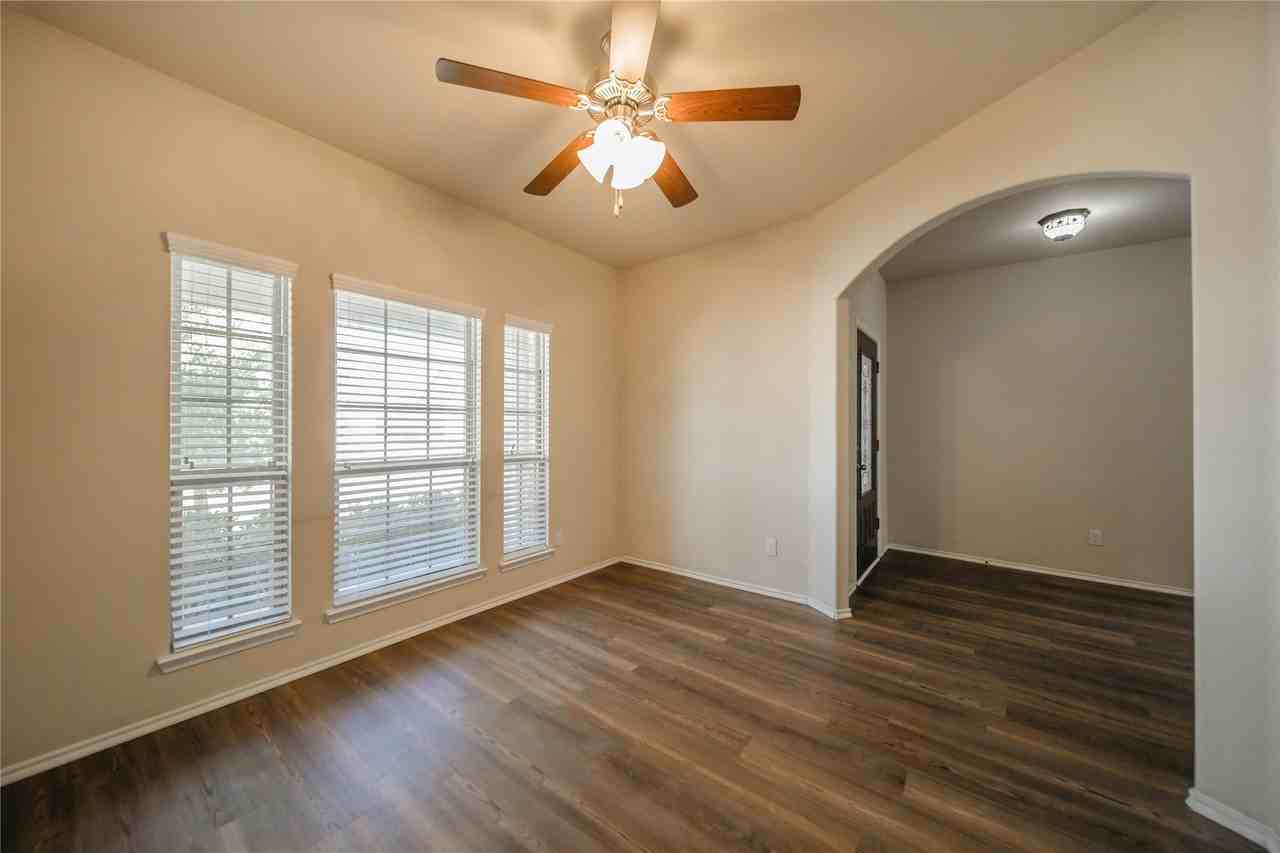 552 Indian Hill Dr - Photo 2 of 28