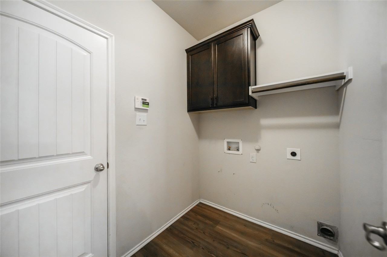 552 Indian Hill Dr - Photo 7 of 28