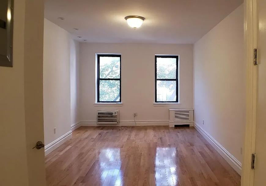 352 E 89th St - Photo 2 of 5