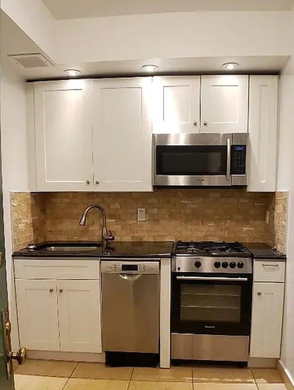 352 E 89th St - Photo 4 of 5