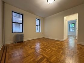615 Fort Washington Ave - Photo 1 of 1