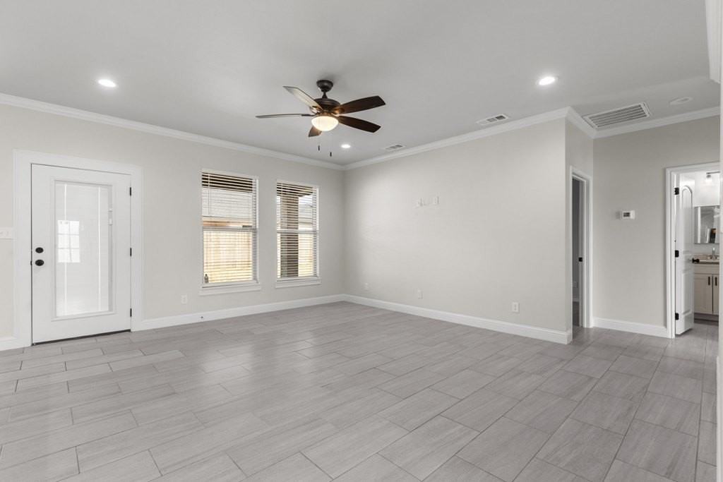 1003 Bromegrass St - Photo 2 of 13