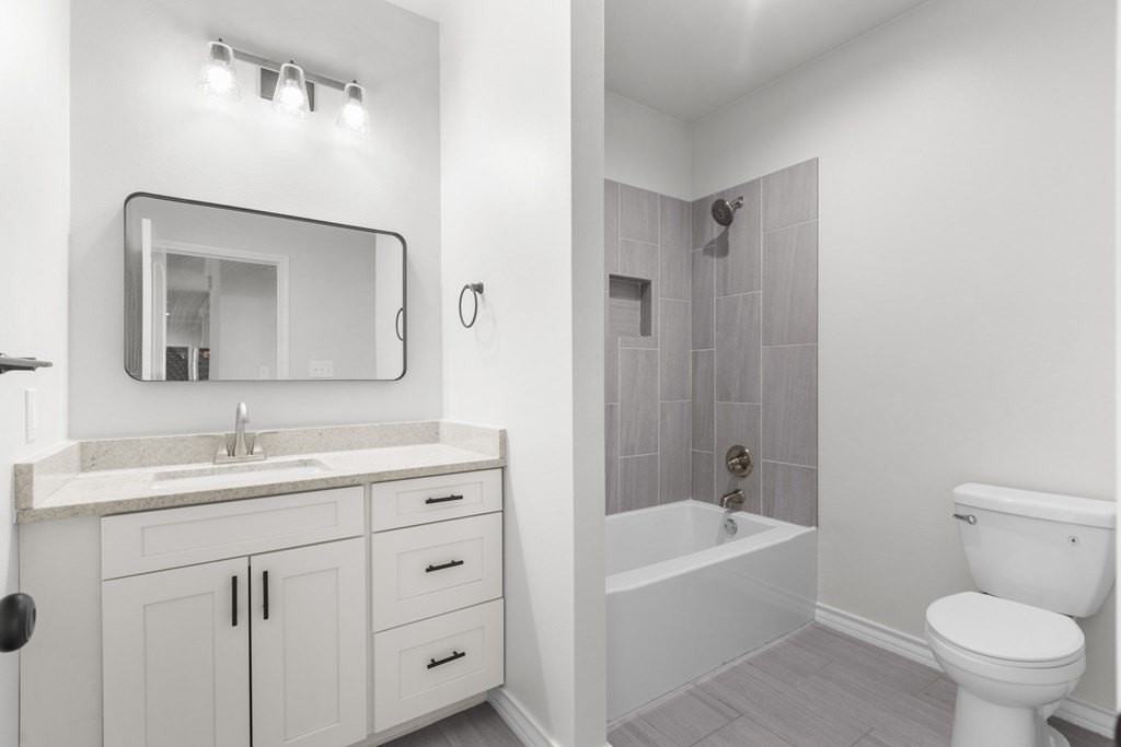 1003 Bromegrass St - Photo 7 of 13