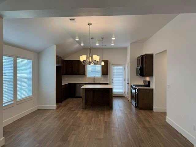4003 Alta Vista Drive - Photo 6 of 36