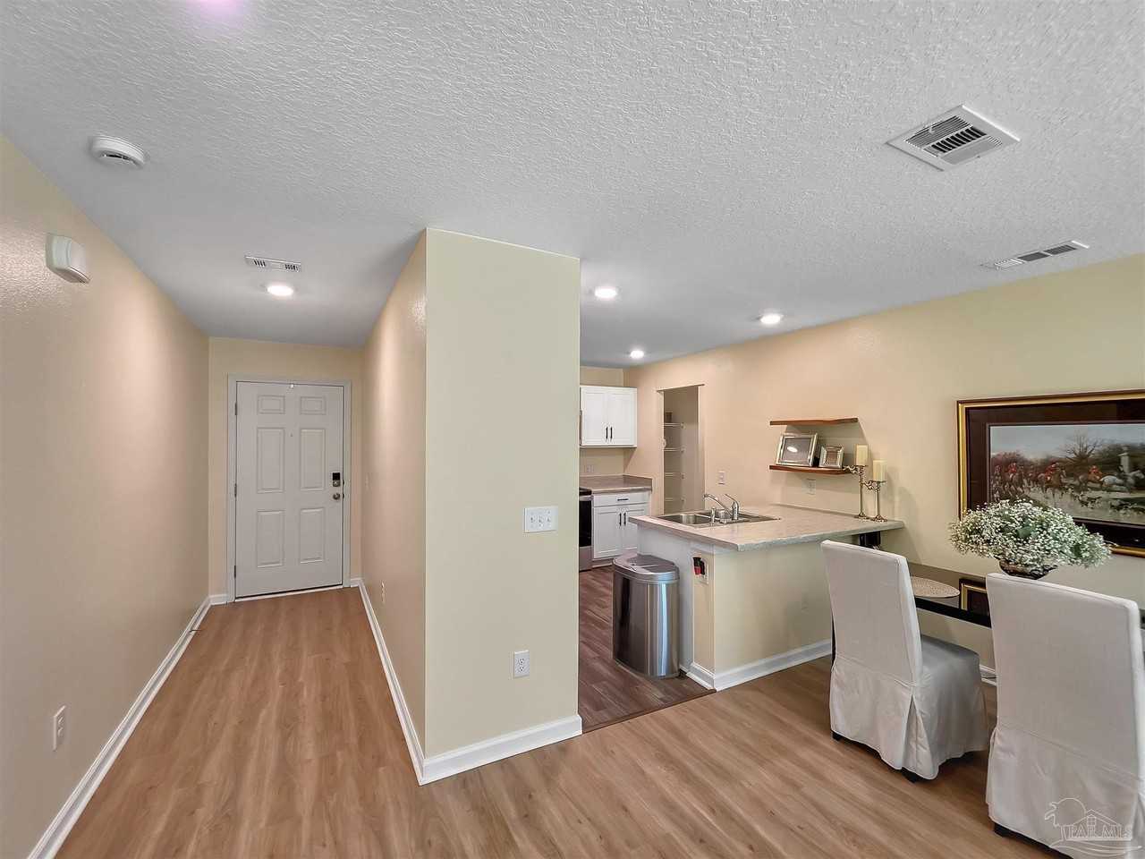 6465 June Bug Dr - Photo 4 of 18