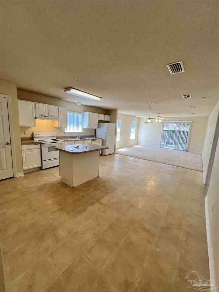 5761 Charlene Dr - Photo 2 of 10