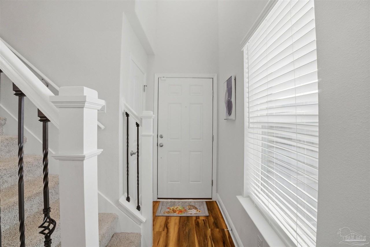 6609 Boatswain Rd - Photo 3 of 30