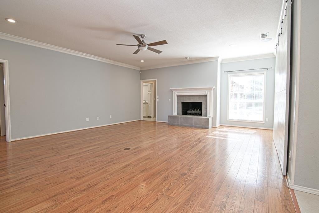 4601 Cherrywood Dr - Photo 3 of 31