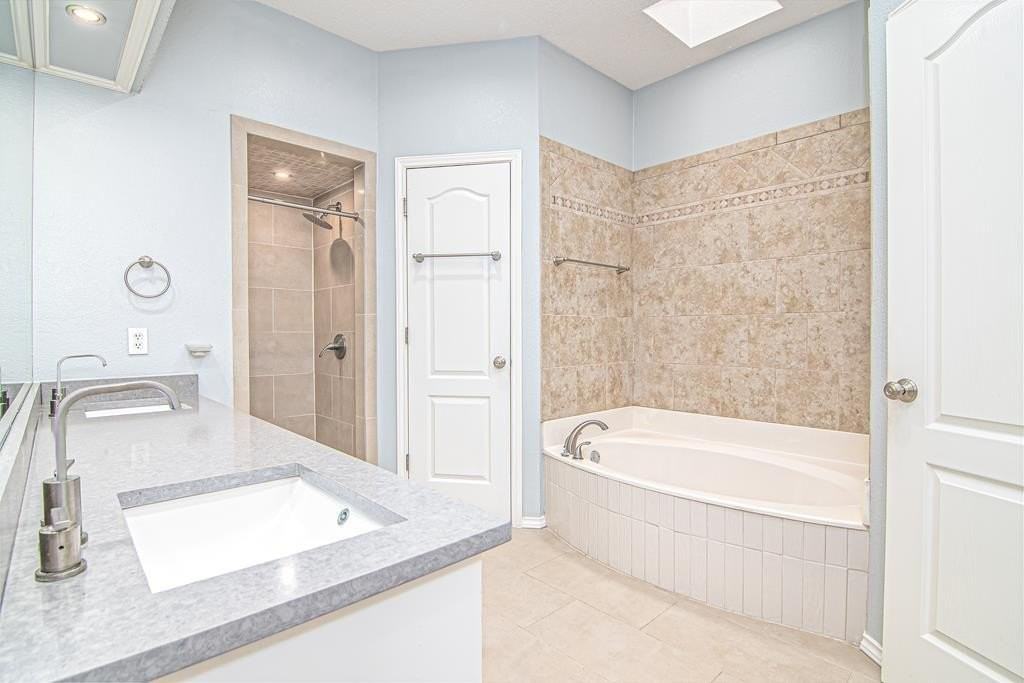 4601 Cherrywood Dr - Photo 7 of 31