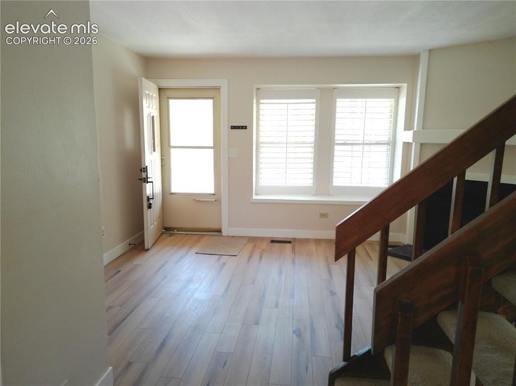 6815 Ravencrest Dr - Photo 4 of 38