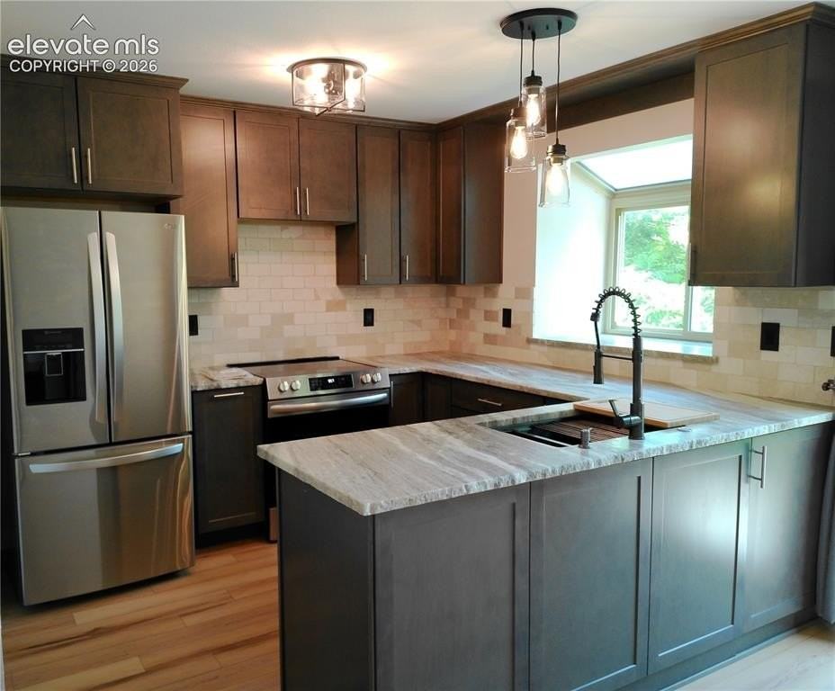 6815 Ravencrest Dr - Photo 6 of 38