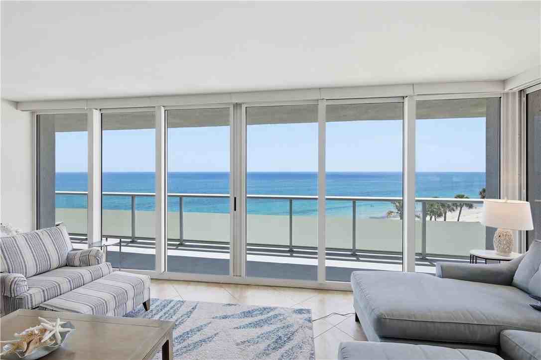 3554 Ocean Dr #504N