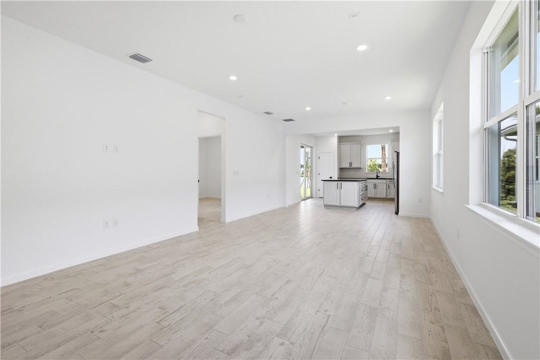 1331 Haven Cir - Photo 5 of 33