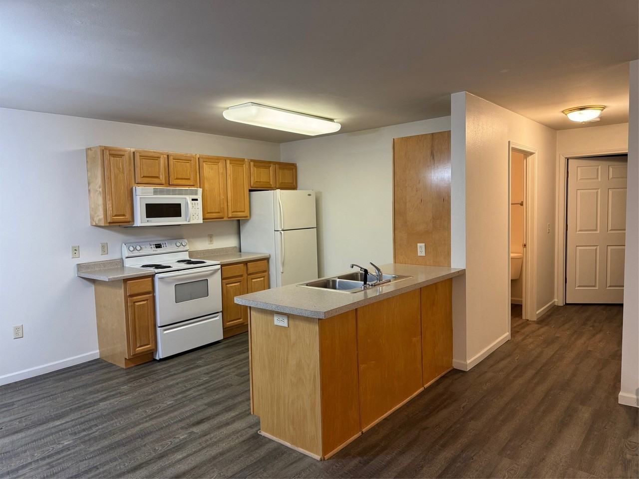 1720 Manwaring Ave #4 - Photo 2 of 19